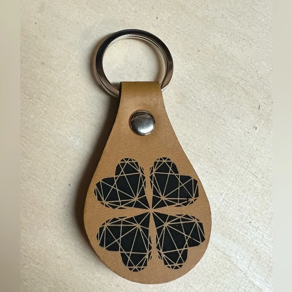 Heart Shamrock leatherette keychain